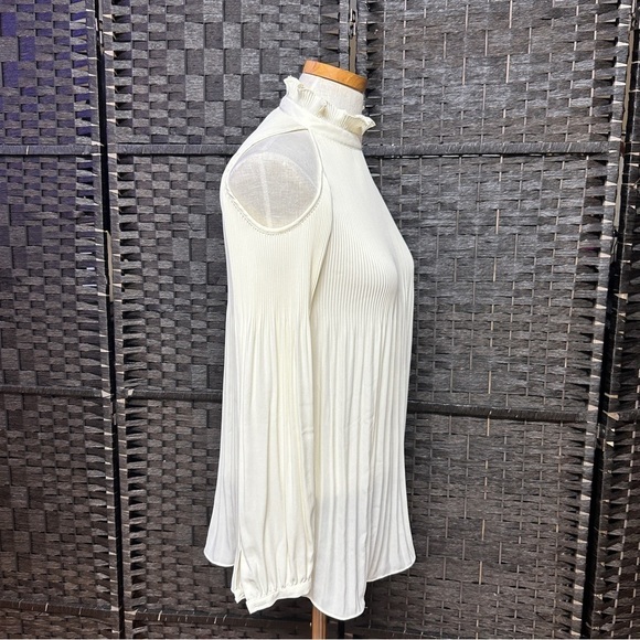 Lauren Ralph Lauren Hi Neck Off White Mini Pleat Peep Shoulder Blouse XS/S - Picture 10 of 11